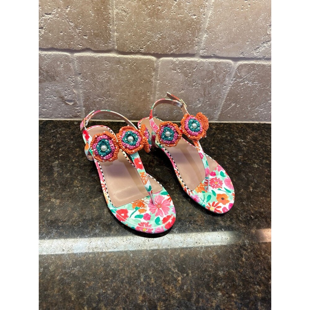 Betsey Johnson Cindii Boho Floral Embellished Thong Sandals 7.5 NEW